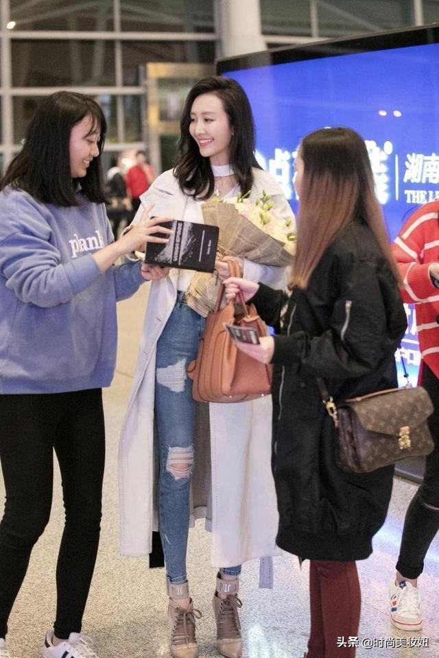 王鸥大胆穿搭,被王鸥气质给惊艳