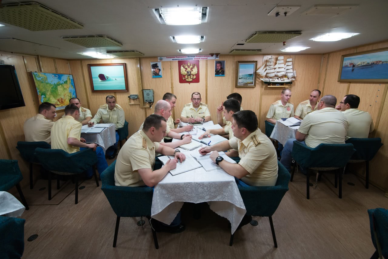 让普京有底气与美国硬碰硬,俄罗斯秀一撒手锏内部,竟然有桑拿房