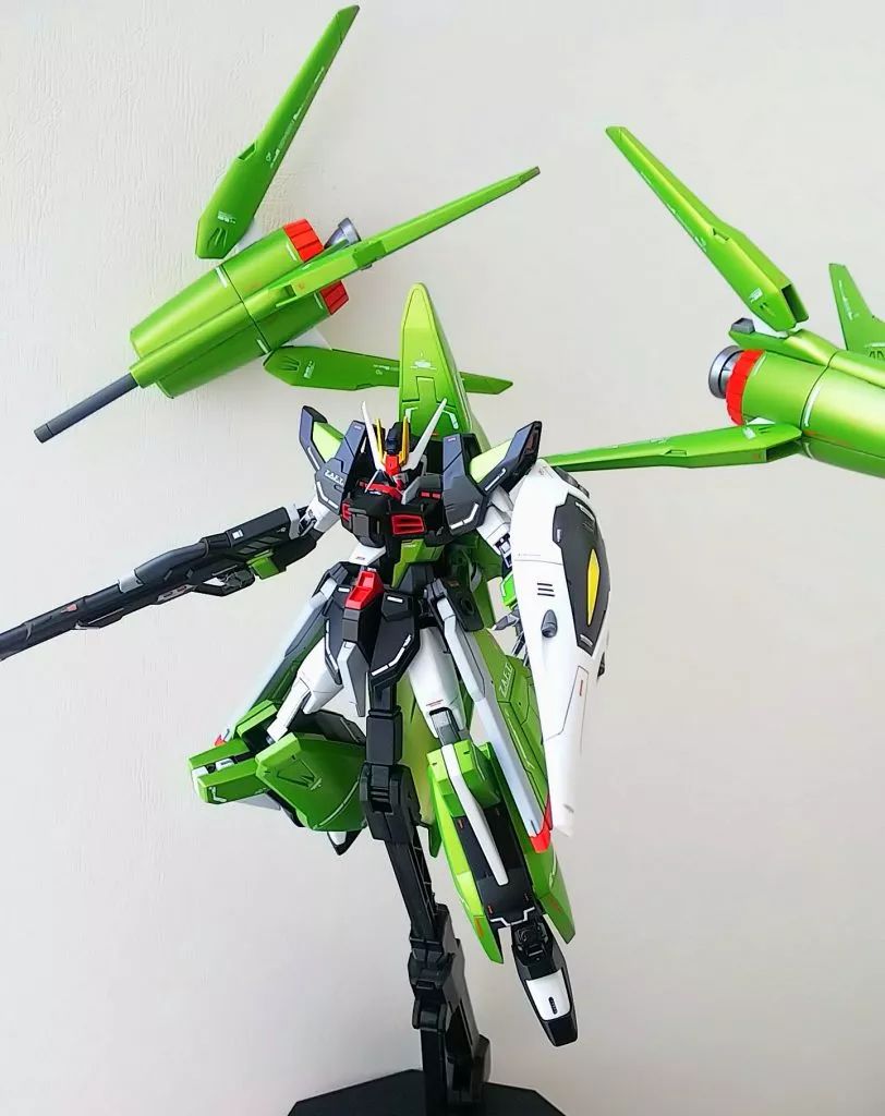 佳作：不同比例的巧妙融合，装上背包你就是混沌高达