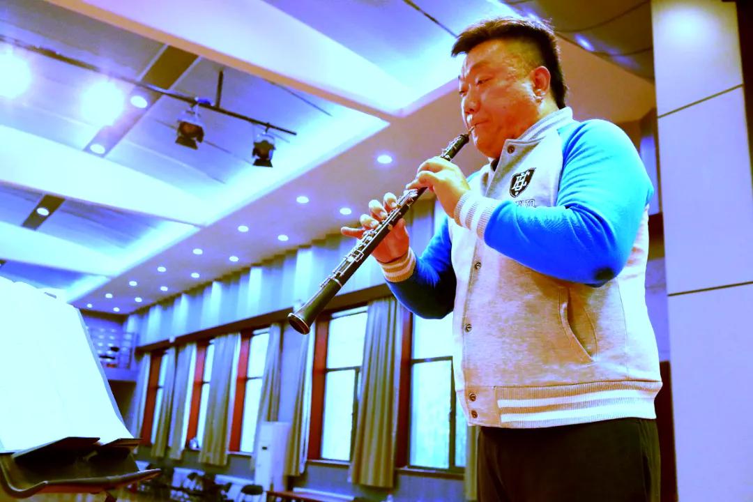 灏忔殩琛ㄦ紨,灏忔殩鍙傚姞鑸炰細鎯婅壋鍏ㄥ満