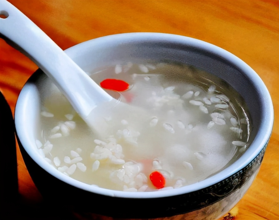 米酒和醪糟有什么区别,米酒与醪糟的区别在哪里