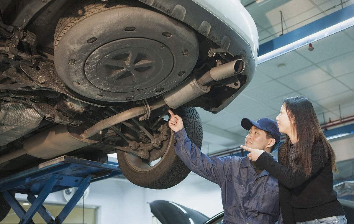 如何判断减震器引起异响,怎么判断是减震器异响