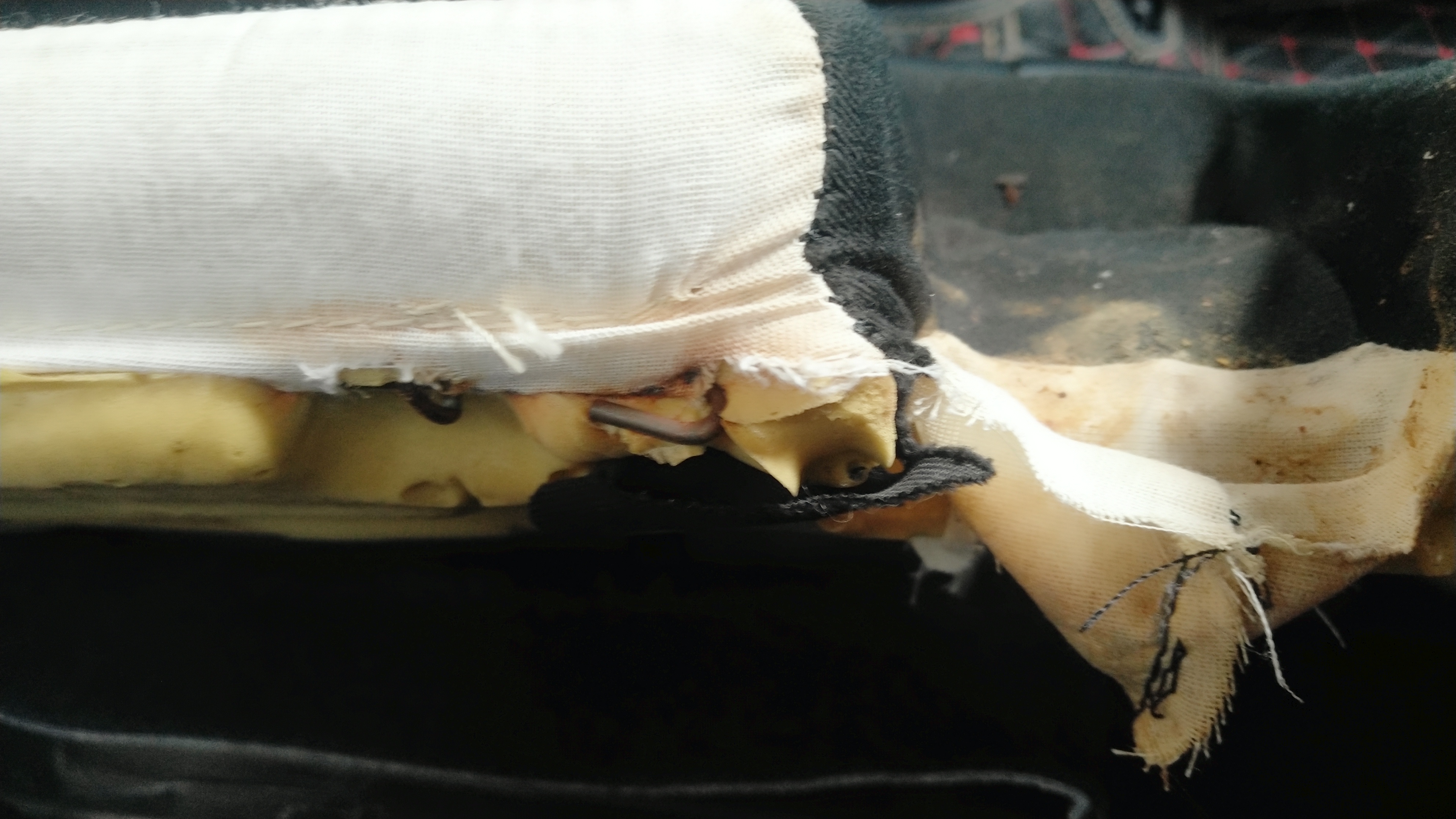 2018年丰田凯美瑞2.5g二手价格,买几年车龄的二手凯美瑞最划算