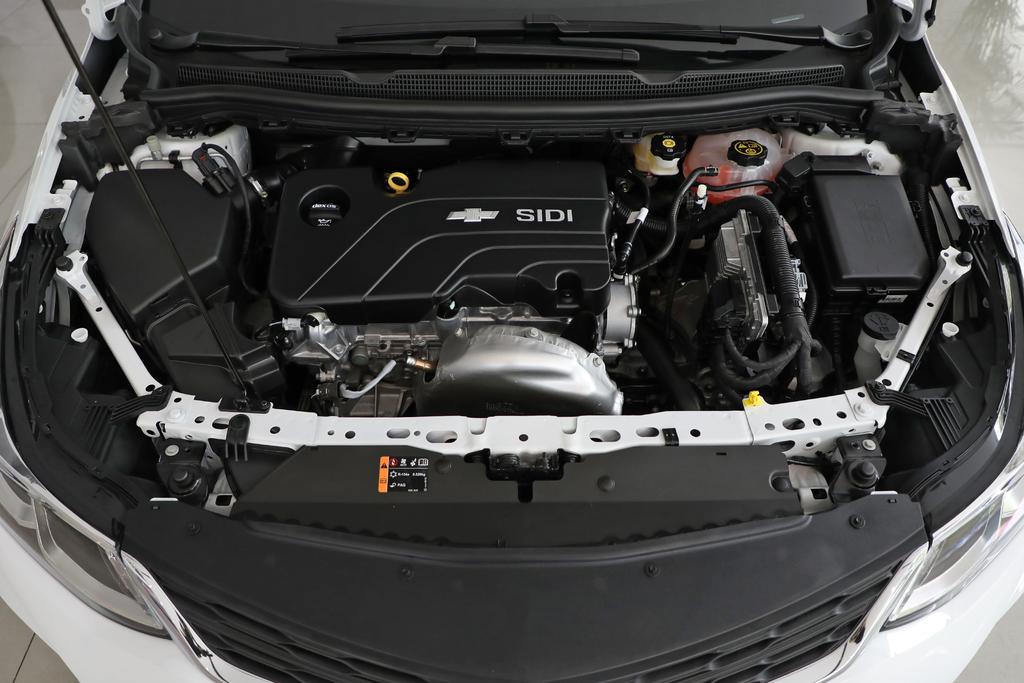 2022款科鲁兹4缸自动挡,15款经典科鲁兹发动机4缸的吗