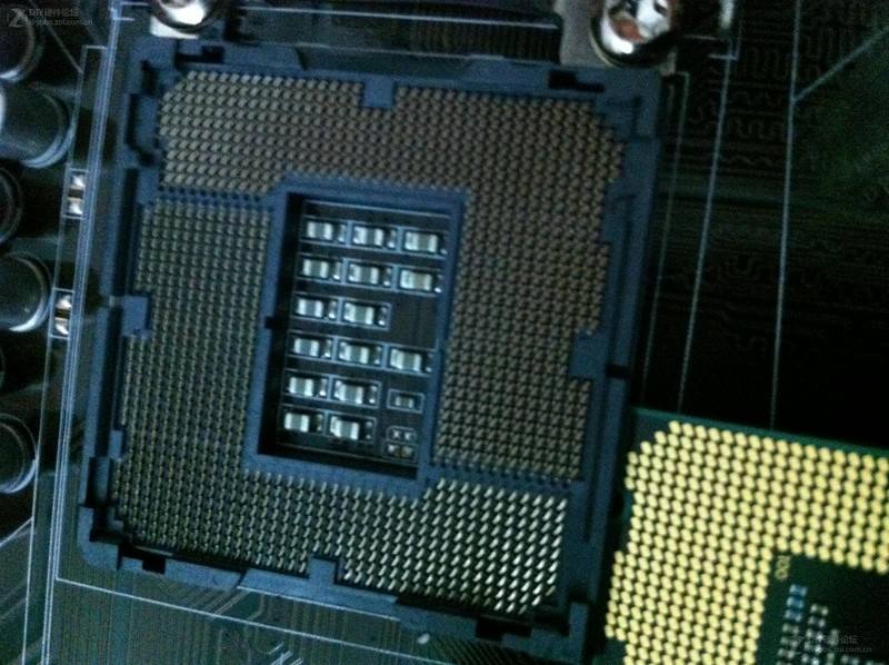 cpu针脚全部都是斜的正常吗,cpu针脚少一个可以正常开机吗