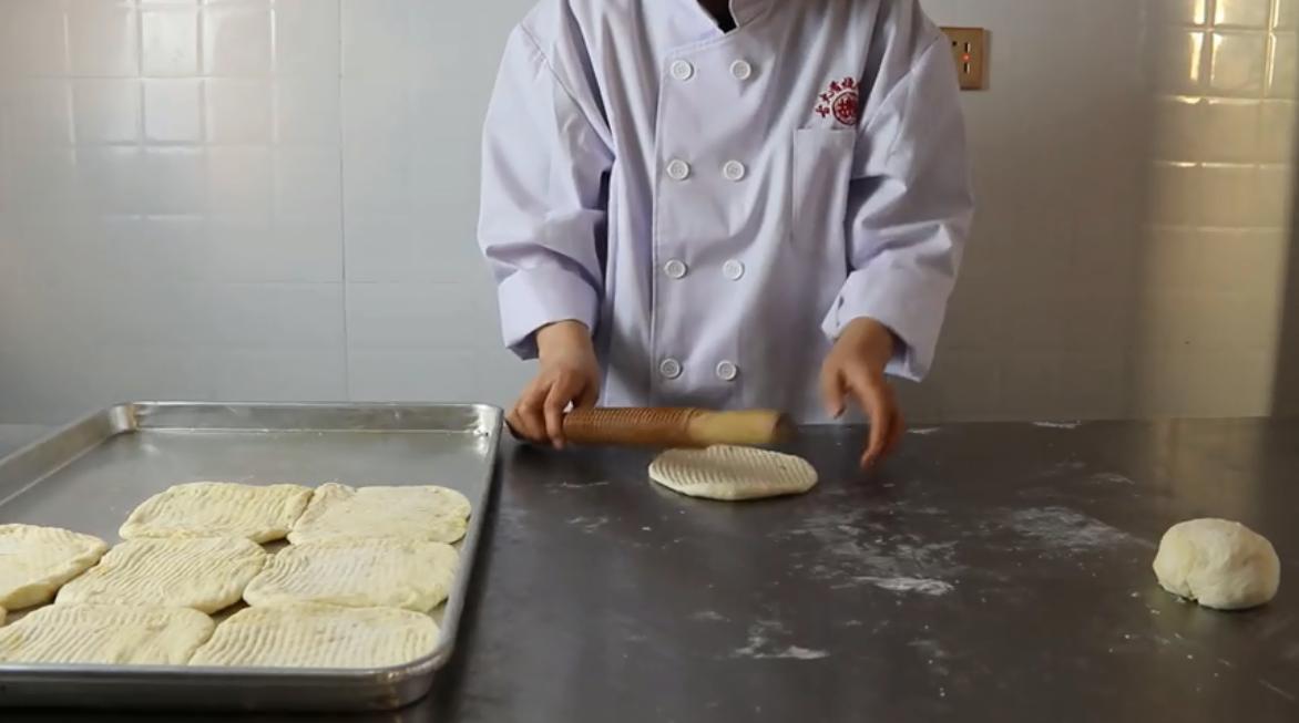 一块6个烧饼老北京酥饼,烧饼一口一个