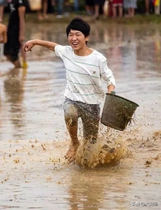 逃离高温“熔炉”，南方的夏天就该玩雪