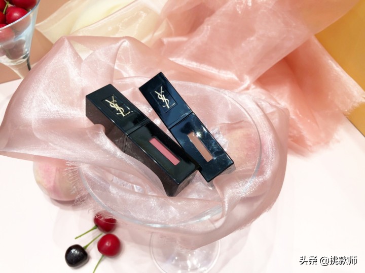 mac唇膏2022春季新品,阿玛尼挚爱唇膏201试色