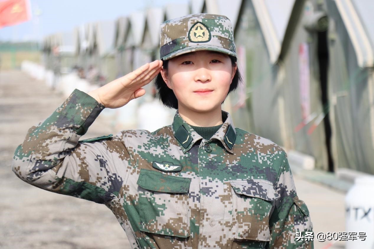 第一次穿军装,你还记得第一次穿军装的样子吗
