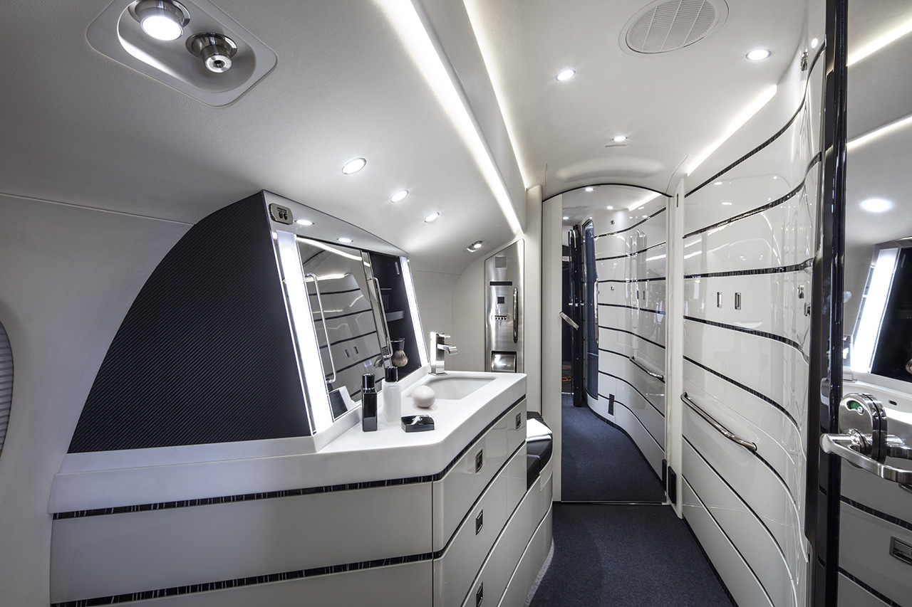 轻型飞机体验,猎鹰8x起飞