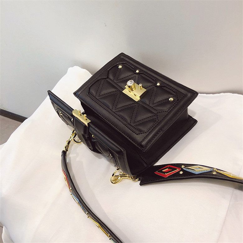 讨好女朋友的100种方法,讨好女朋友的一百种方法