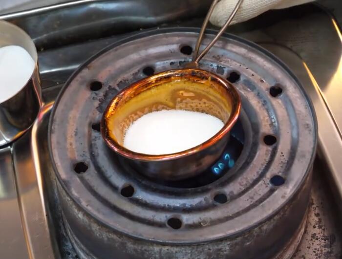 80后农村小伙做零食,80年代大叔自制食物