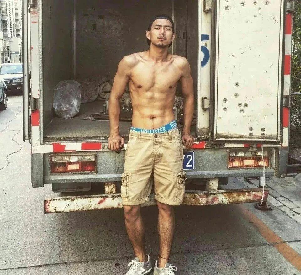 男明星注意形象,男明星绅士细节