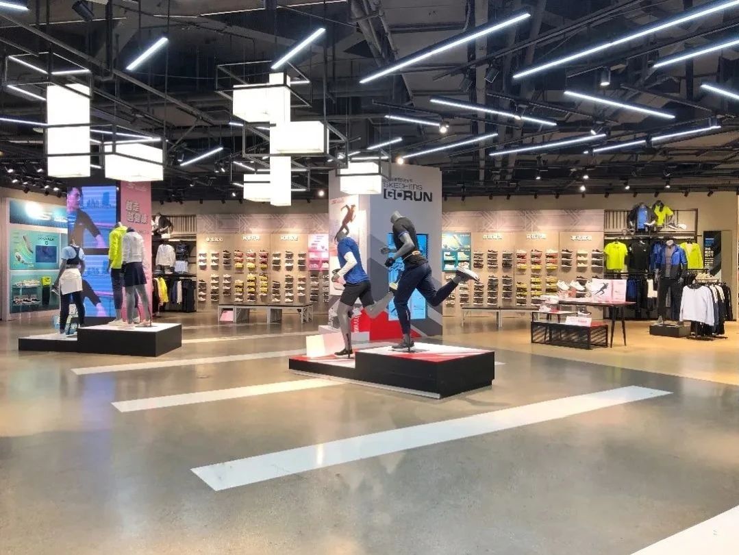 斯凯奇超级大店营销模式,斯凯奇在中国有几家超级大店