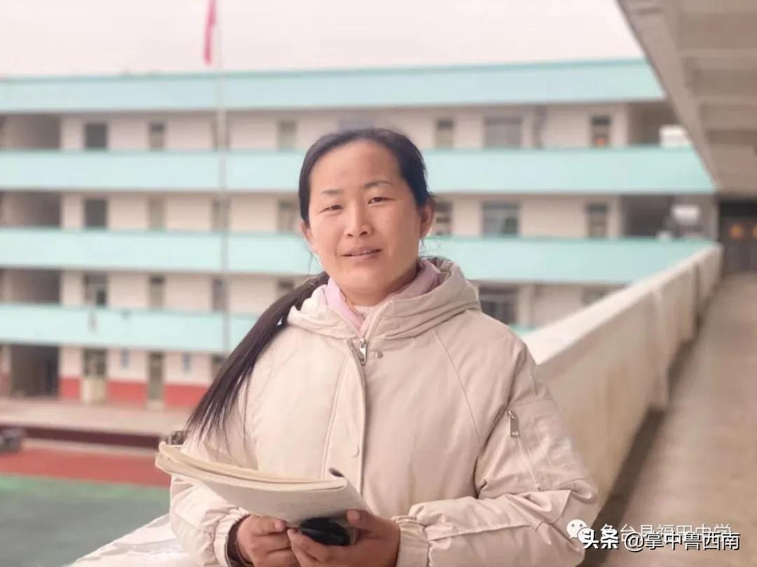 三八妇女节致敬了不起的她简报,三八妇女节致敬了不起的她卡片