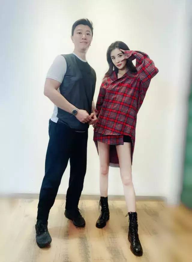 冬天短靴穿什么号,冬天哪种高跟短靴好看