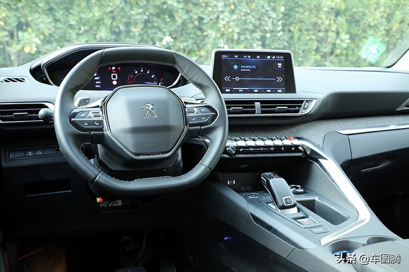 东风标致suv最新款7座5008自动,沉浸式体验新款标致5008白色