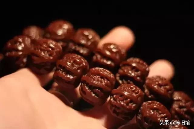 盘包浆后的核桃,霸王龙文玩手串形成包浆后怎么办