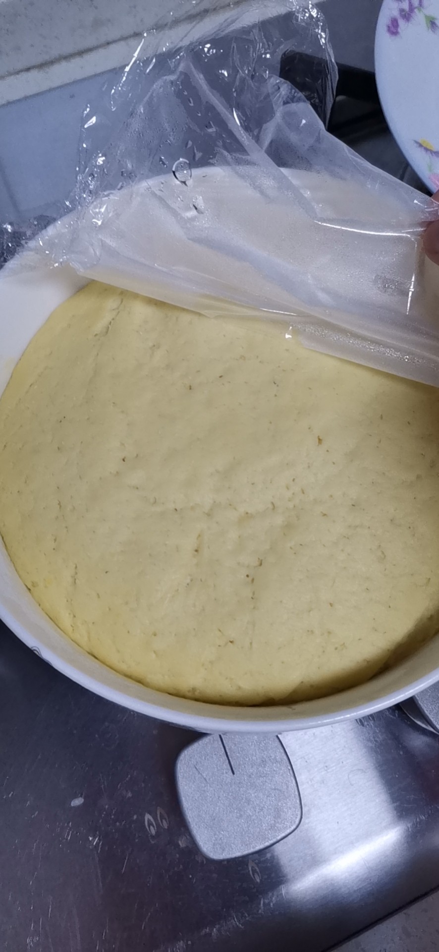 包子蒸回缩包子皮是苦的,包子蒸出来干瘪