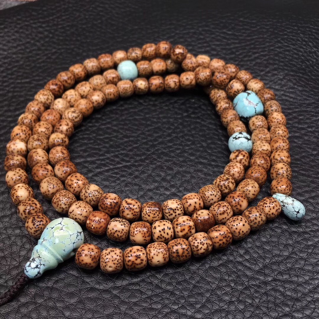 文玩手串配饰详解及搭配技巧大全,文玩手串配饰详解及搭配技巧