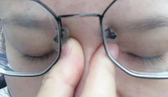 如何防止眼镜下滑,还有办法可以阻止眼镜下滑吗