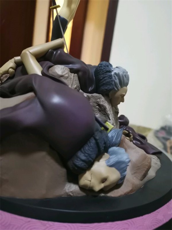 2200元*春买**野樱手办,看脸以为是盗版,脚下细节证明不是