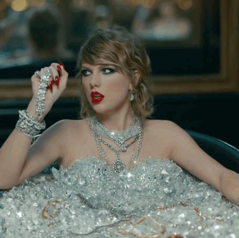 爱豆的戒指戴哪,爱豆婚戒