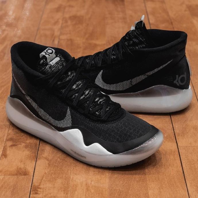 杜兰特12代战靴官方图,杜兰特12代年度最佳战靴