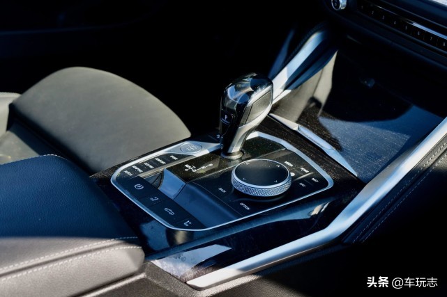 全新bmw4系敞篷轿跑锋芒首发,bmw4系四门轿跑车