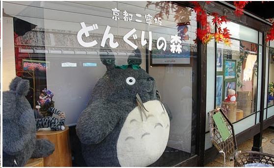 来到日本不能错过章鱼小丸子,去京都不可错过的和服体验