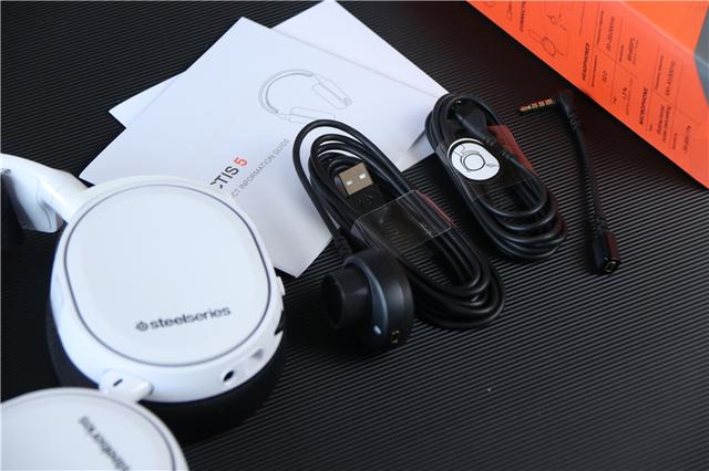 赛睿寒冰7听声辨位,赛睿寒冰5降噪