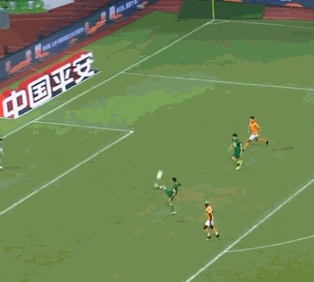 太业余了!国安“*底卧**”助力对手拿到分数,李铁还敢征召他吗?