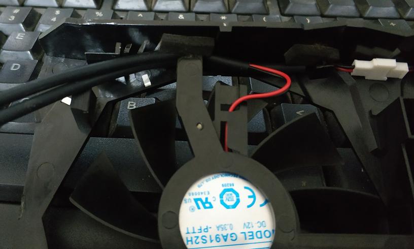 铭瑄1050显卡风扇加油正确方法,铭瑄1050ti显卡供电怎么插