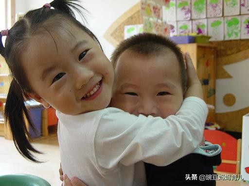 孩子出现夹大腿怎么引导,六岁孩子出现夹大腿怎么教育