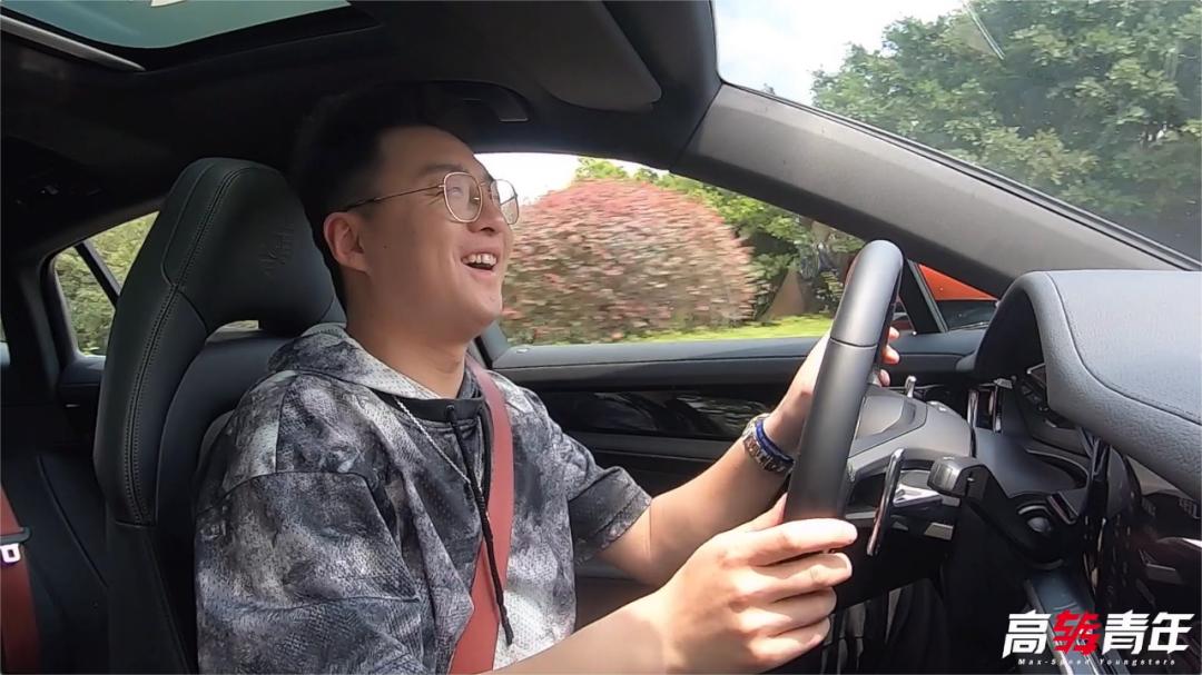 保时捷哪一款车颜值最高适合女性,保时捷里最有气场的车