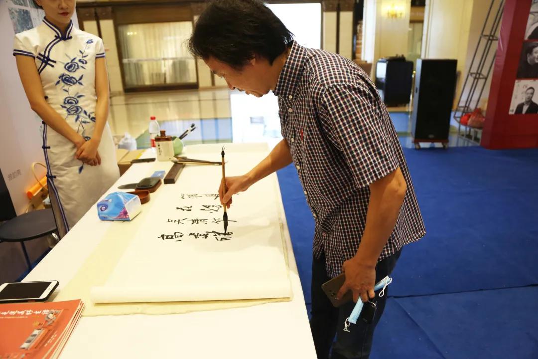 让艺术走进生活让陶艺丰富生活,让艺术品走进生活