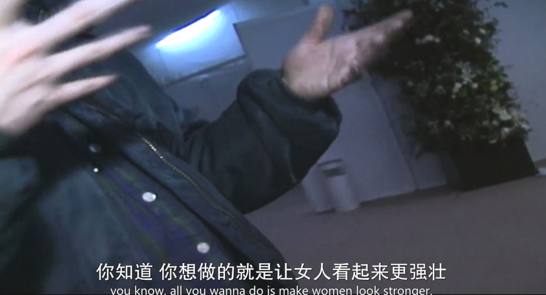 麦昆在时尚界的地位,时尚鬼才麦昆