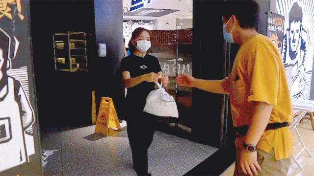 在泉州奶茶多少钱一杯,每天一杯喜茶什么消费水平