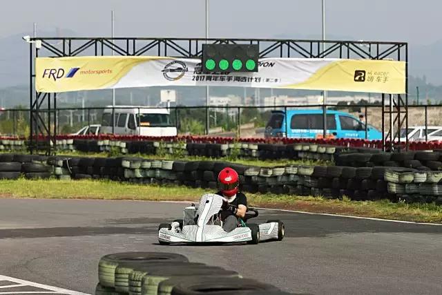 卡丁车耐力赛怎么排顺序,卡丁车比赛热胎