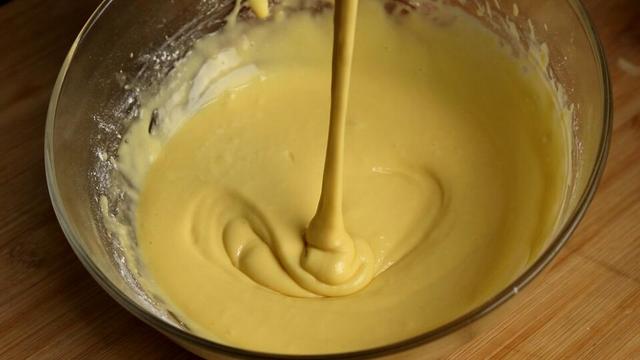 电饭煲做蛋糕开盖就回缩,电饭煲蛋糕为什么一开盖就回缩