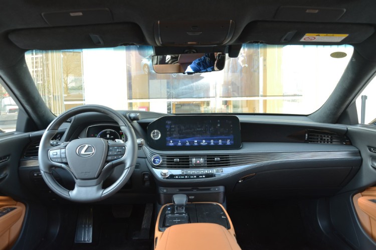 雷克萨斯ls500h二手车,38号车评中心测试雷克萨斯ls500h