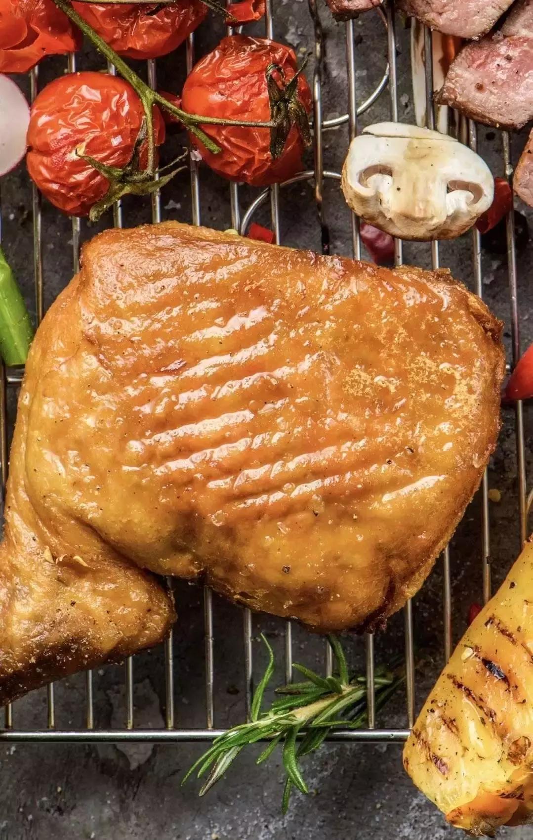 L+Mall的这家灵魂西班牙餐厅，竟要“摸黑”吃？！