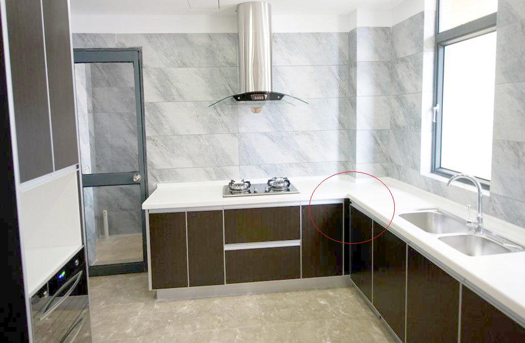 比钟南山还强!广西大爷102岁还在练哑铃,一身肌肉都是在家练的