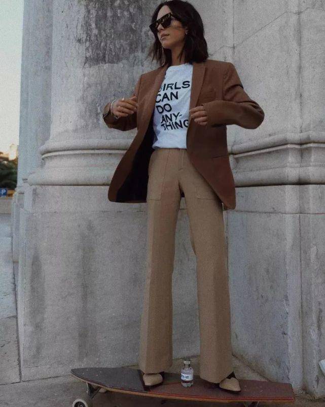 瑗胯鎬庝箞绌挎墠鑳芥樉寰椾笉鍍忓崠淇濋櫓,瑗胯鎬庝箞绌挎墠涓嶄細鍍忔槸鍗栦繚闄╃殑