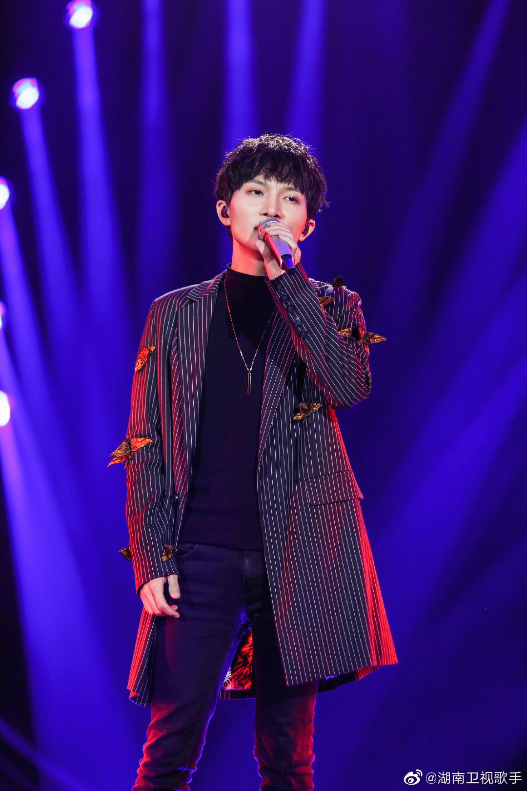 华晨宇拿下歌王第一轮淘汰,华晨宇再次破王牌纪录