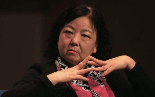 胡锡进隔空问话方方：方方日记在美国出版，有没有授权？