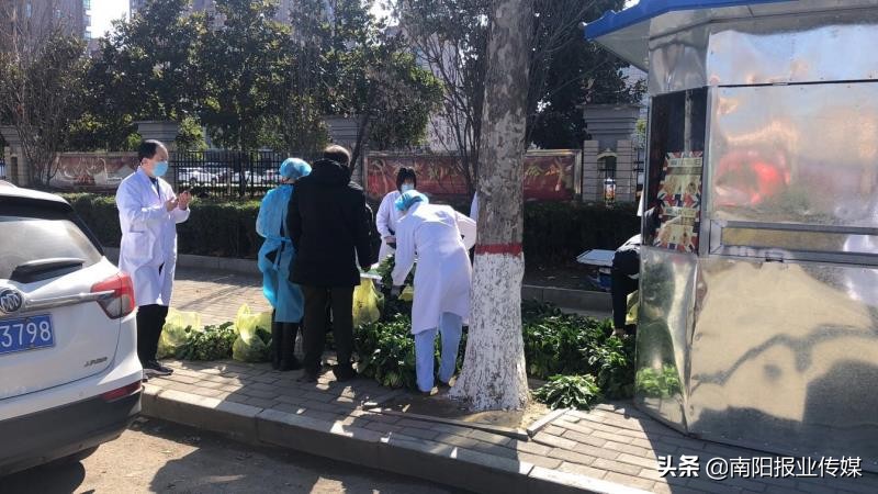 南阳市社旗县桥头镇：战“疫”一线，第一书记卖菜记