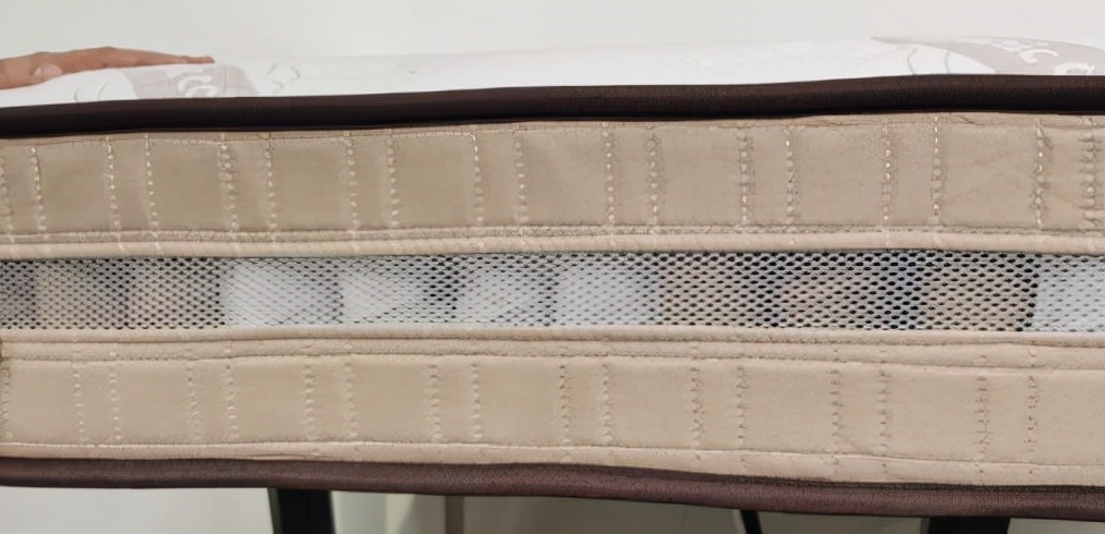 选择什么样的材质的床垫最好,床垫买什么样材质的好一点又实惠