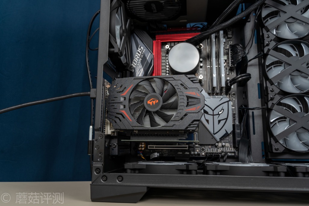 显卡预算低要不要买核显,rx560与rx560d显卡对比