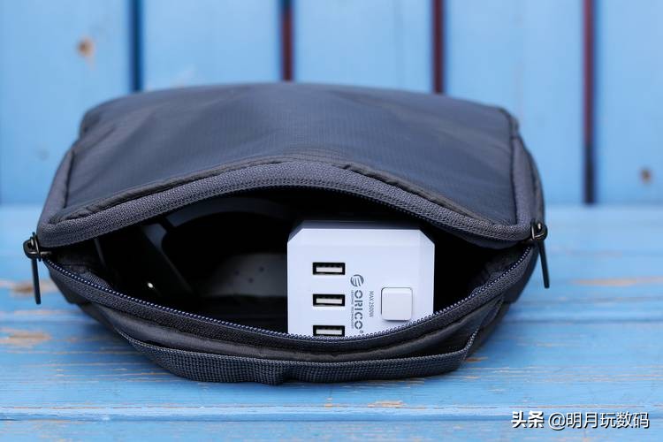 便于桌面收纳的插座,一个小小的插座